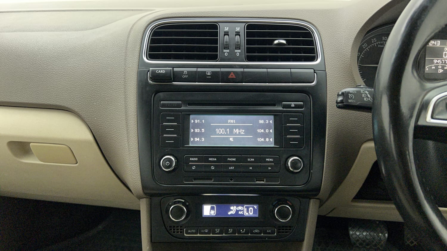 New Skoda Rapid interior MUSIC SYSTEM & AC CONTROL VIEW