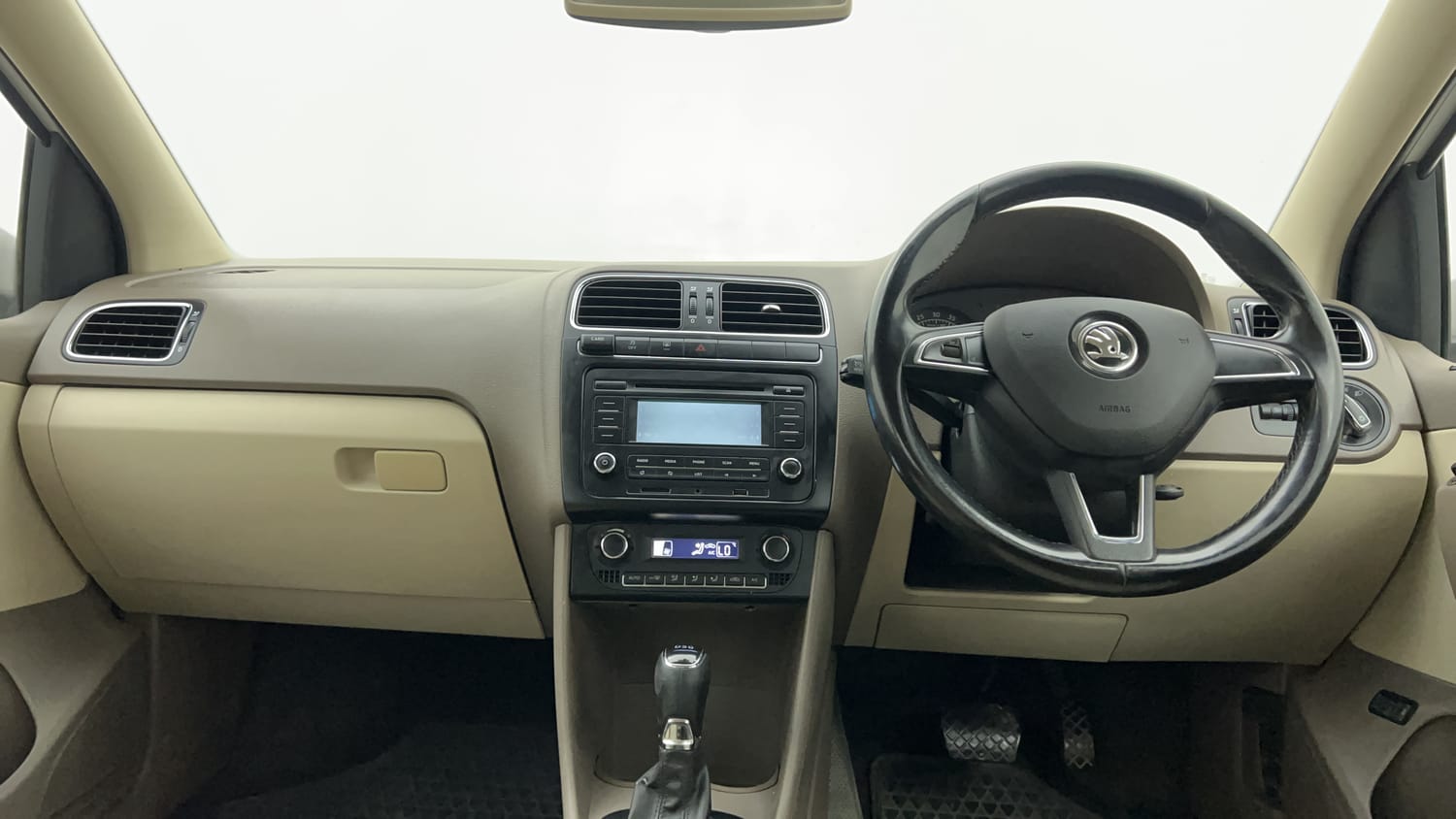 New Skoda Rapid interior DASHBOARD VIEW