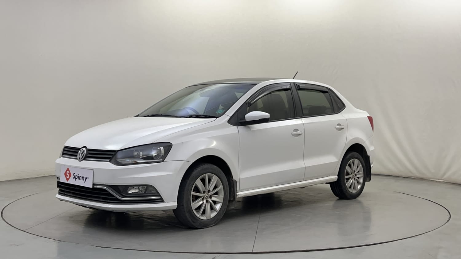 2017 Volkswagen Ameo Highline1.2L (P)