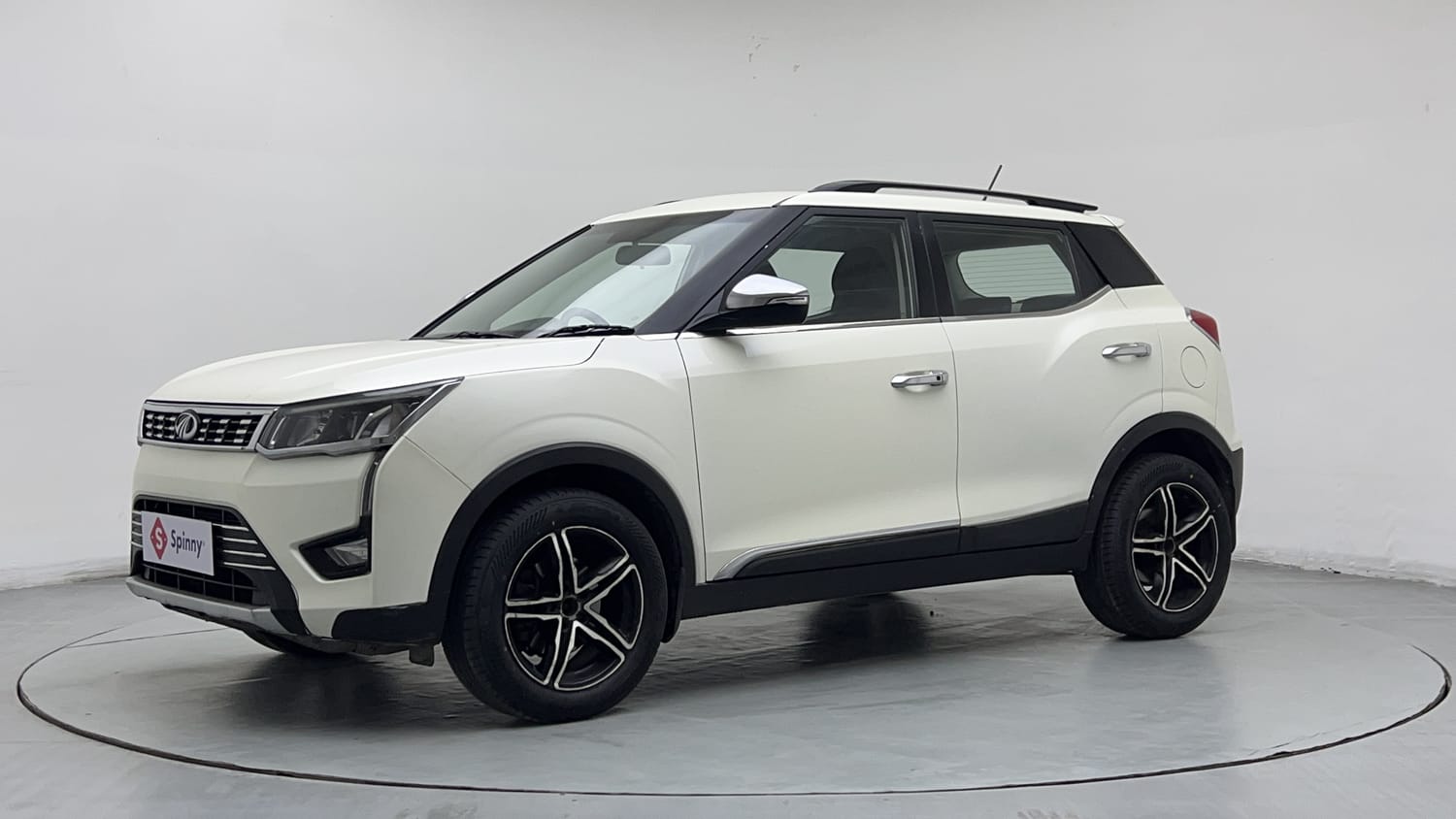 2019 Mahindra XUV 300 1.5 W8