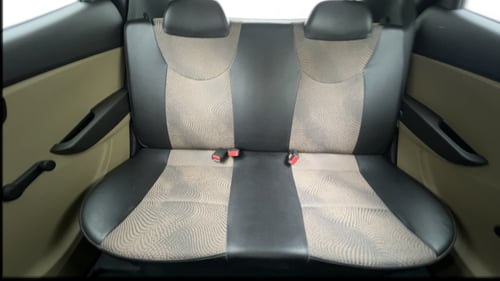Used 2017 Hyundai Eon Magna + Petrol Manual interior REAR SEAT CONDITION VIEW