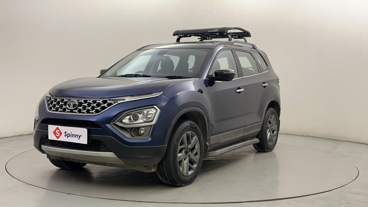 2022 Tata Safari XTA Plus