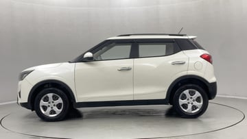 Used 2022 Mahindra XUV 300 W8 1.2 Petrol Petrol Manual Image