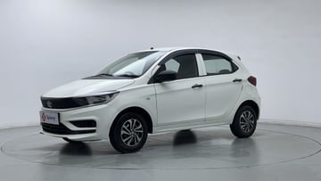 Used 2023 Tata Tiago XE Petrol Manual Image
