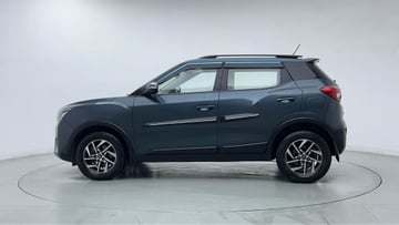 Used 2023 Mahindra XUV 300 W8 (O) 1.2 Petrol Petrol Manual Image