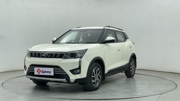 Used 2022 Mahindra XUV 300 W8 (O) 1.2 Petrol Petrol Manual Image