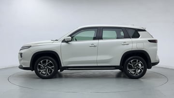 Used 2025 Toyota Urban Cruiser Hyryder G NeoDrive Petrol Manual Image