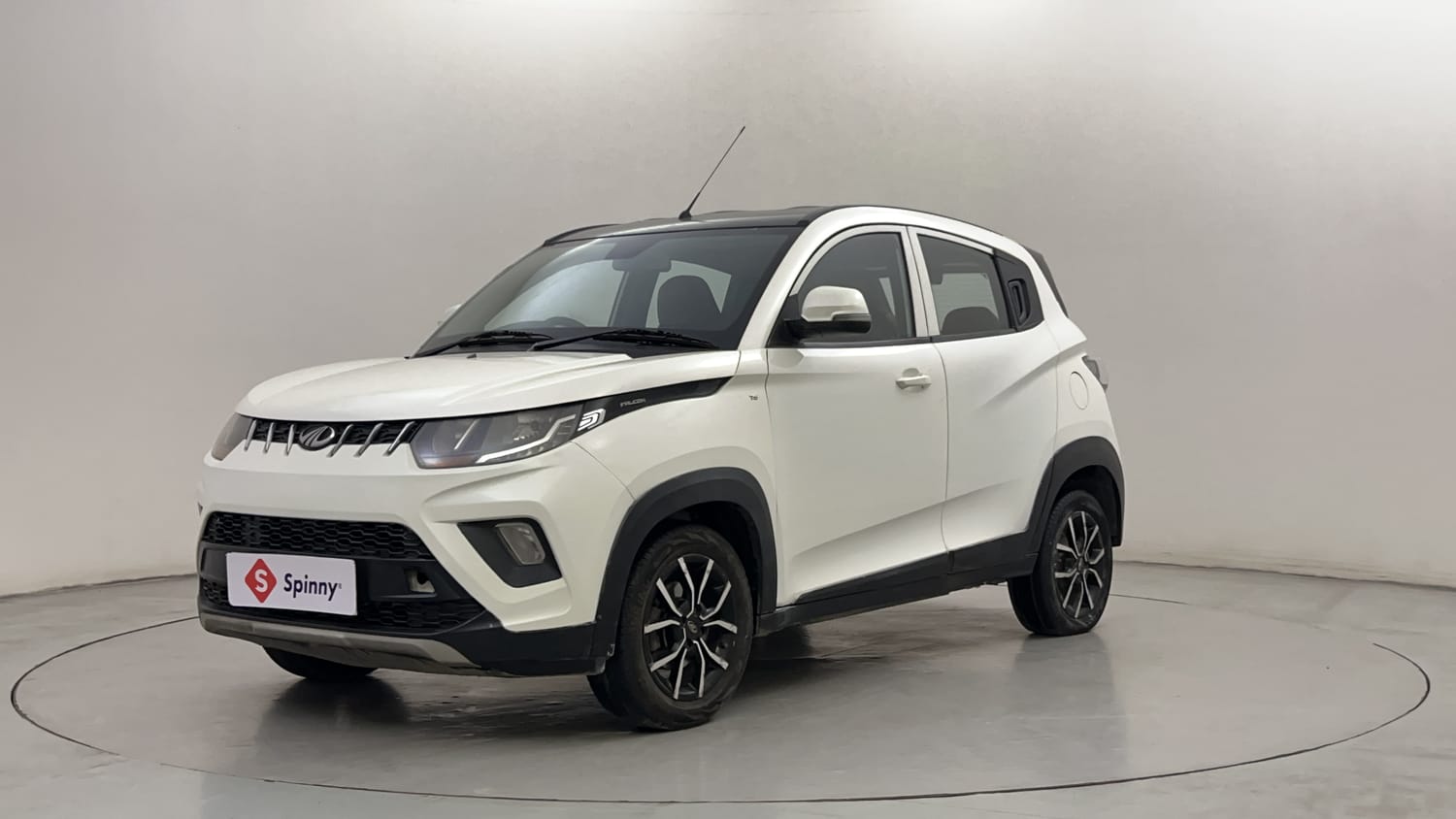 2017 Mahindra KUV100 NXT K8 D 6 STR