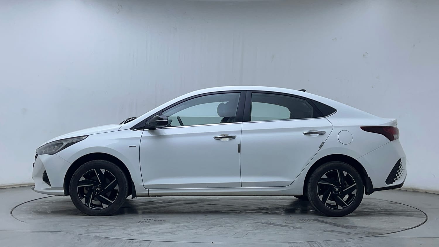 2022 Hyundai Verna - 2