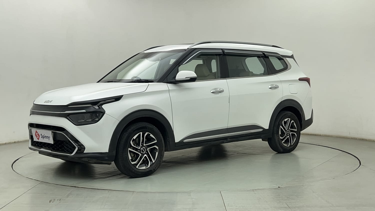 2022 Kia Carens Luxury Plus 1.4 Petrol 6 STR