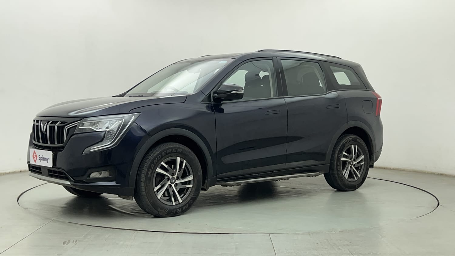 2022 Mahindra XUV700 AX 5 Petrol MT 7 STR