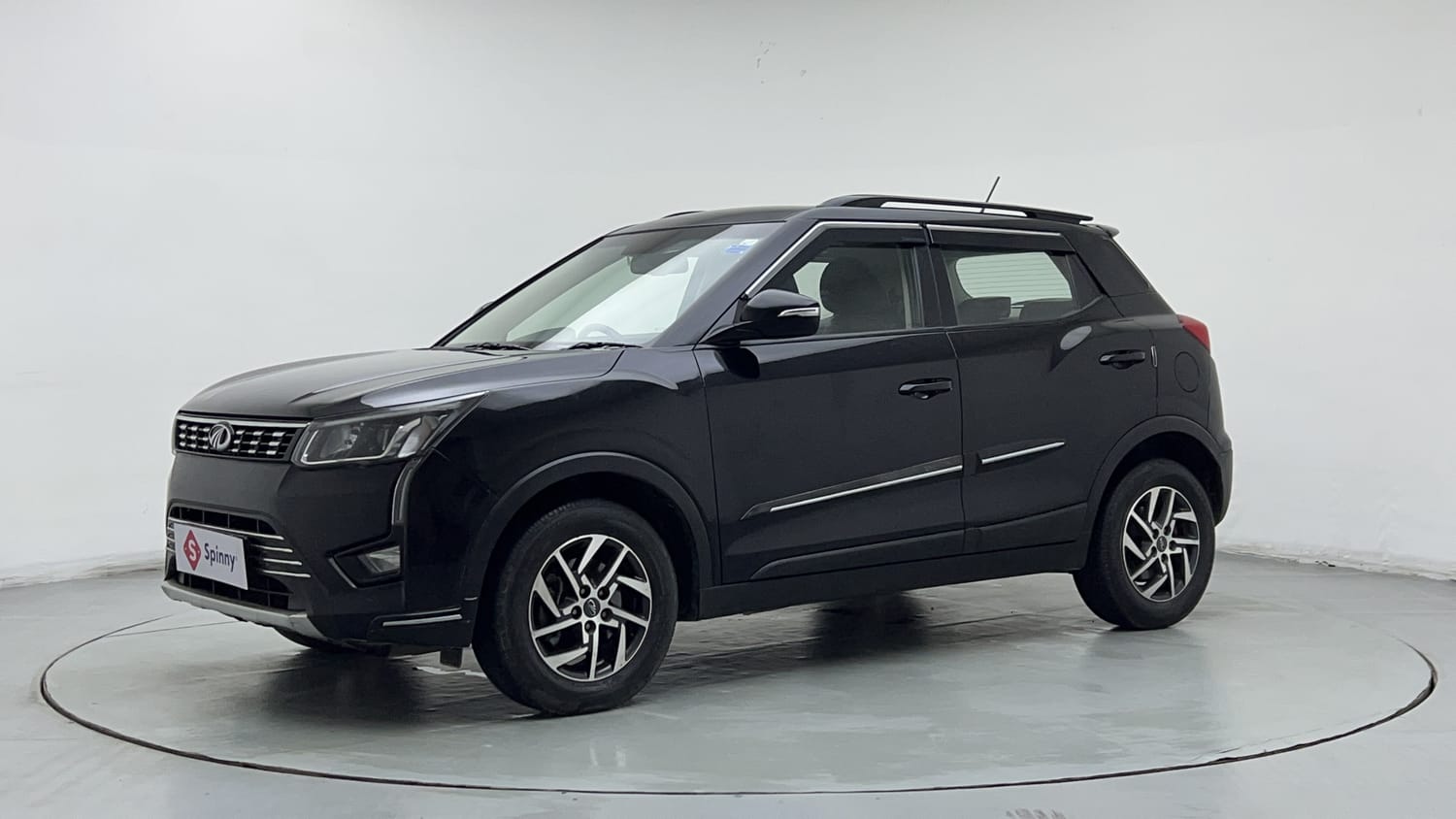 2022 Mahindra XUV 300 W8 (O) 1.2 Petrol