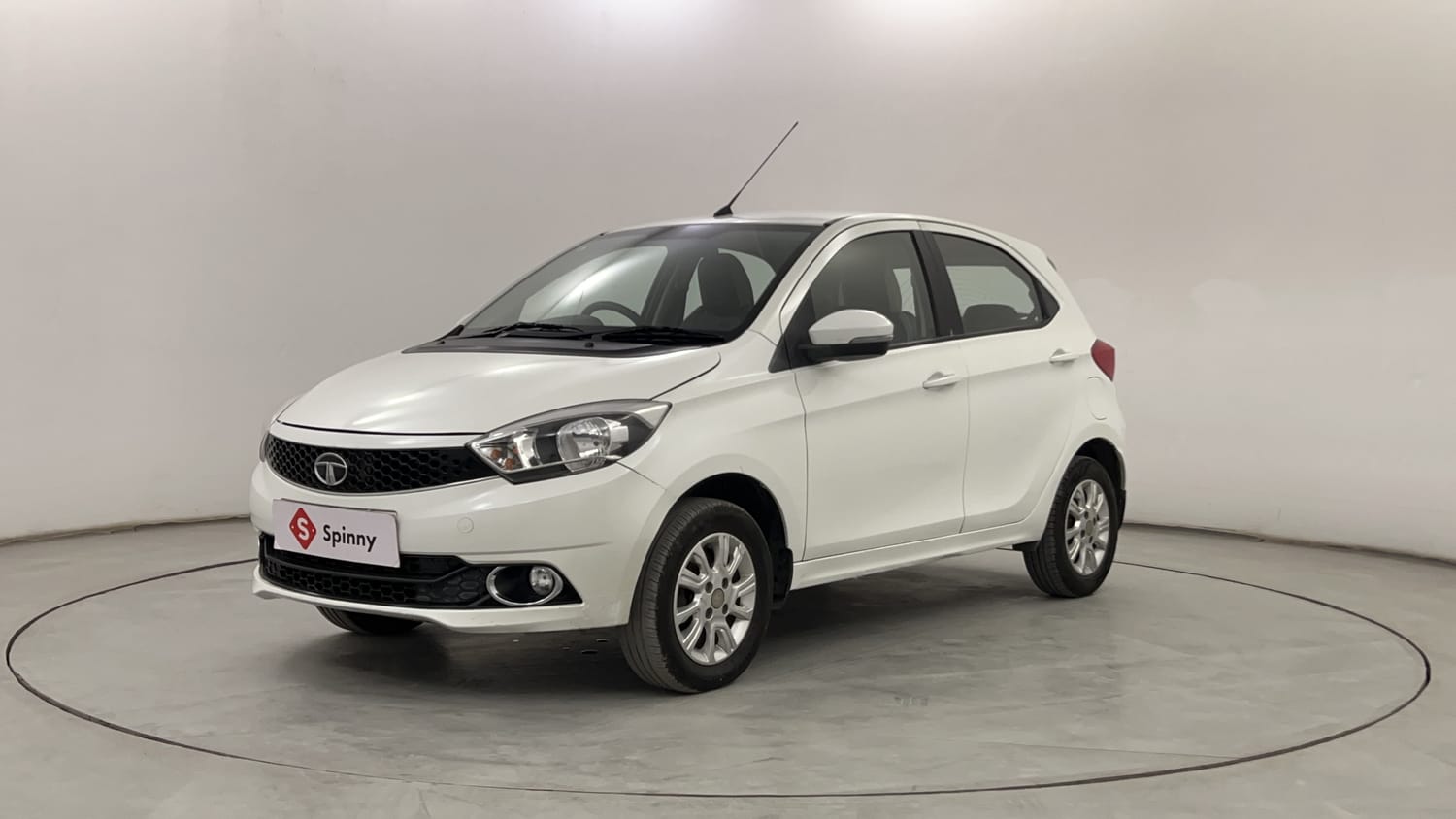 2016 Tata Tiago Revotron XZ