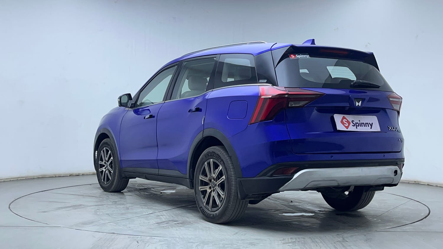 2023 Mahindra XUV700 - 3