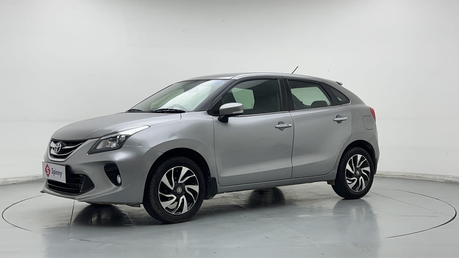 2021 Toyota Glanza V Petrol+Cng (outside fitted)