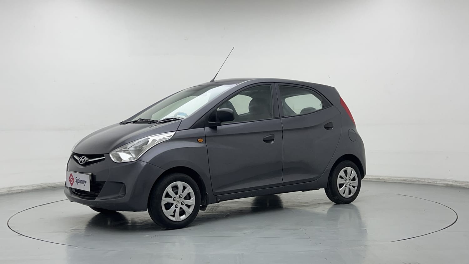 2015 Hyundai Eon Magna +