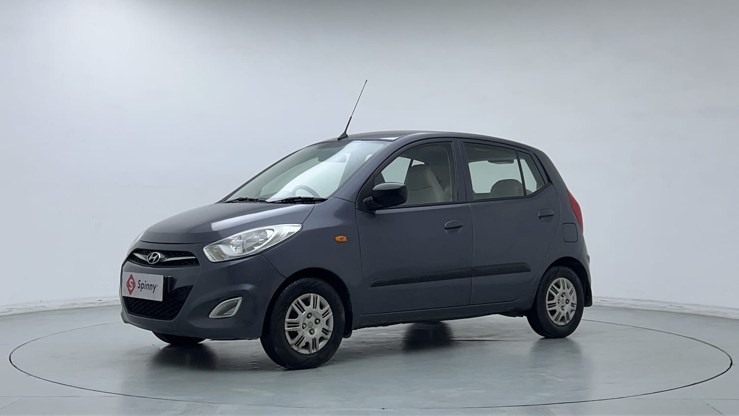 2013 Hyundai i10 Sportz 1.1 Petrol + CNG (Outside Fitted)