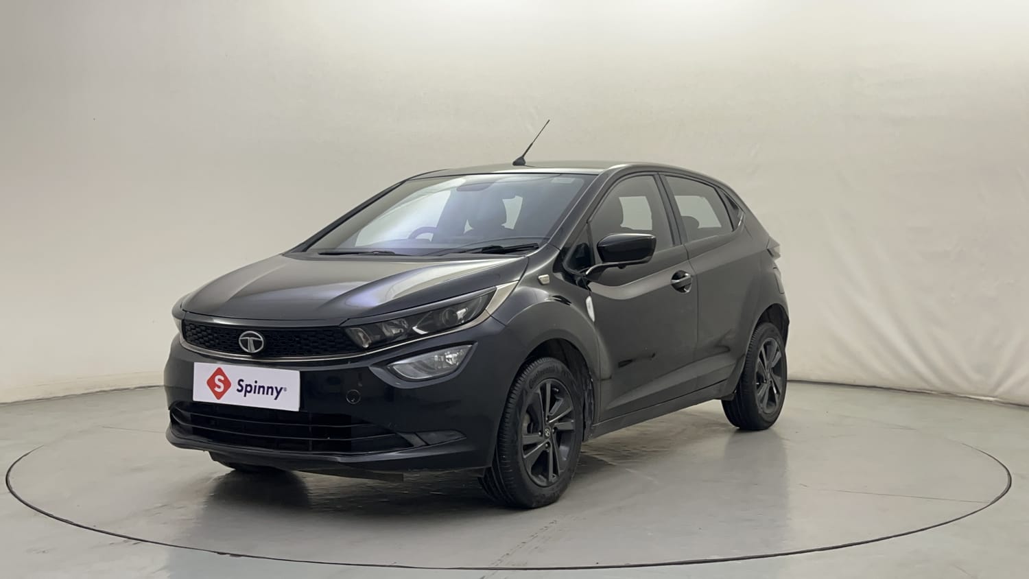 2022 Tata Altroz XZ Plus Diesel Dark Edition