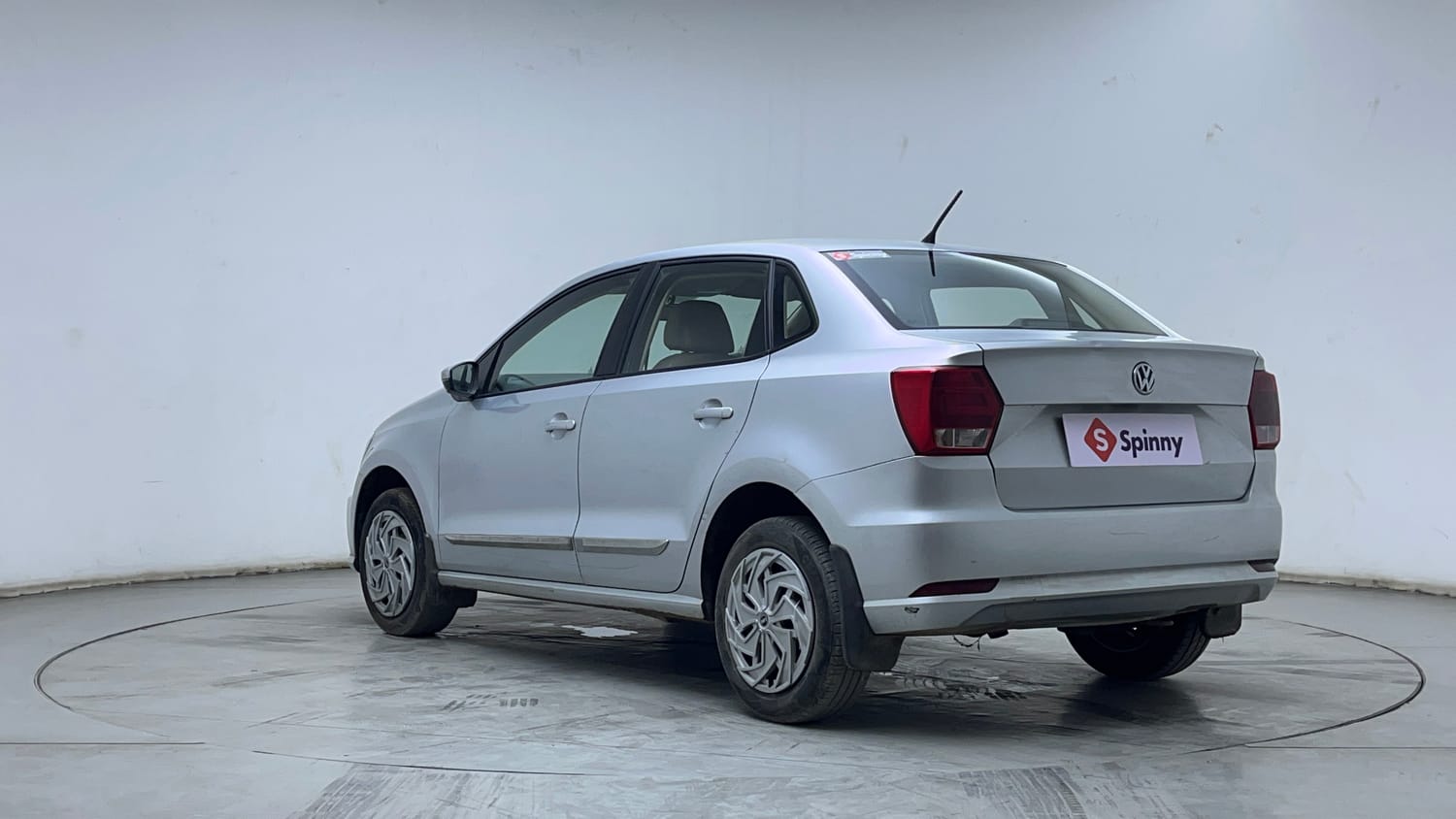 2016 Volkswagen Ameo - 3