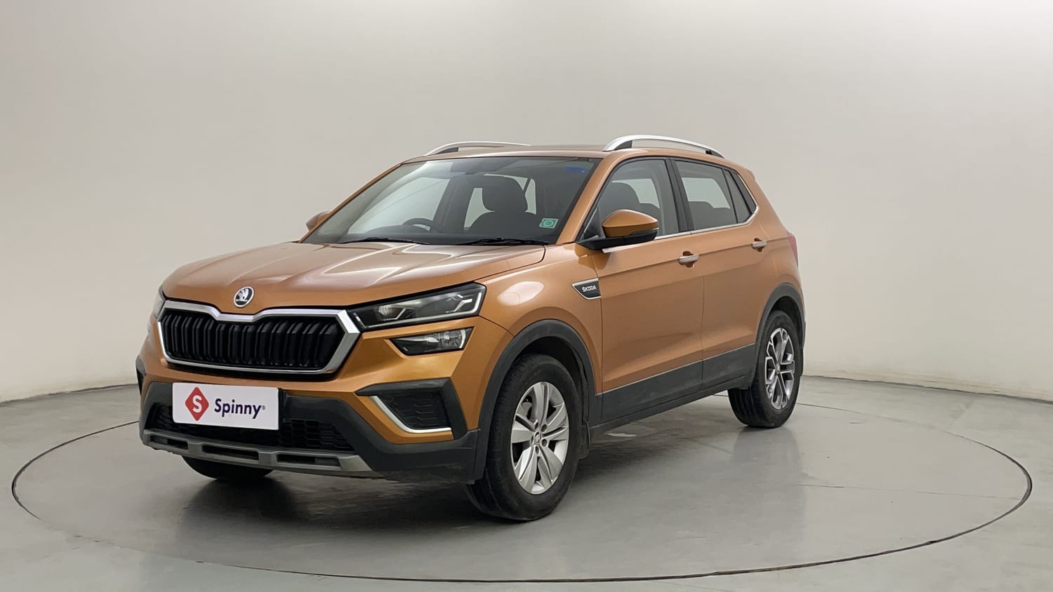2022 Skoda Kushaq Style 1.0 TSI AT - 6 Airbags