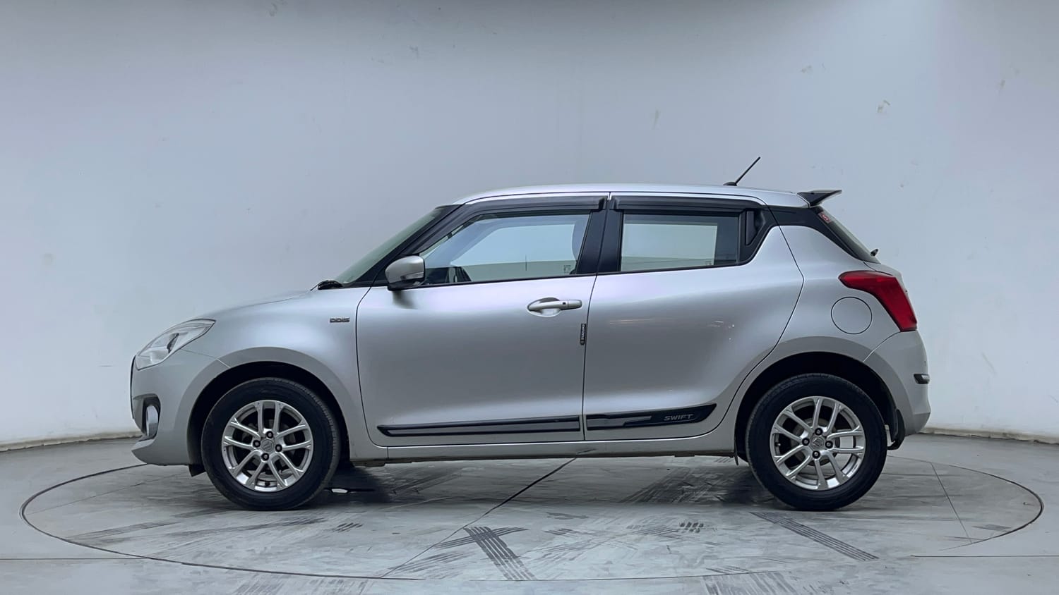 2018 Maruti Suzuki Swift - 2