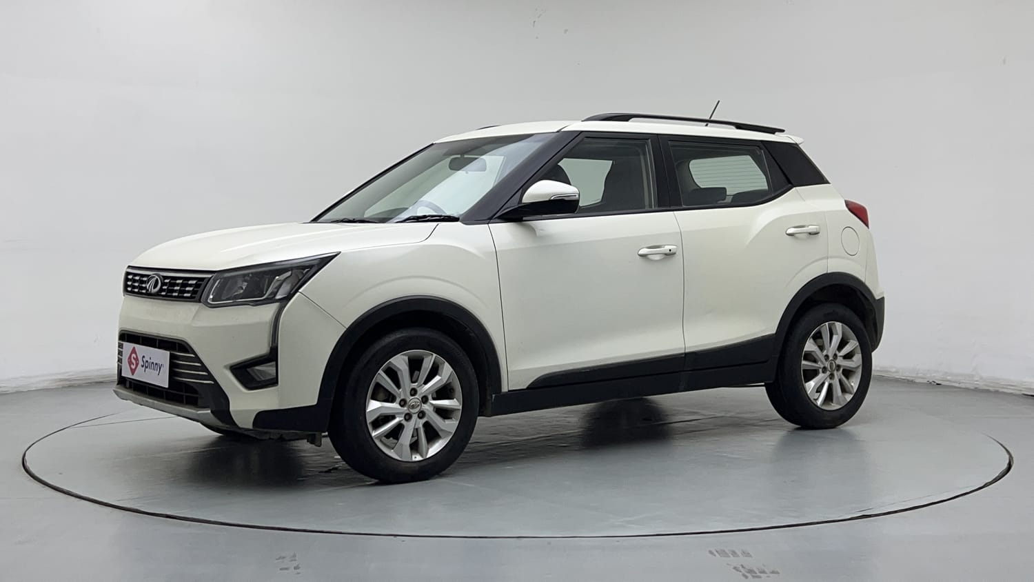 2019 Mahindra XUV 300 1.2 W8