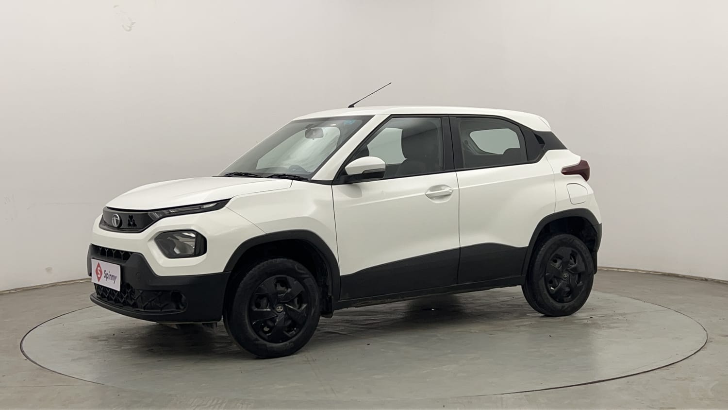 2022 Tata Punch Adventure MT