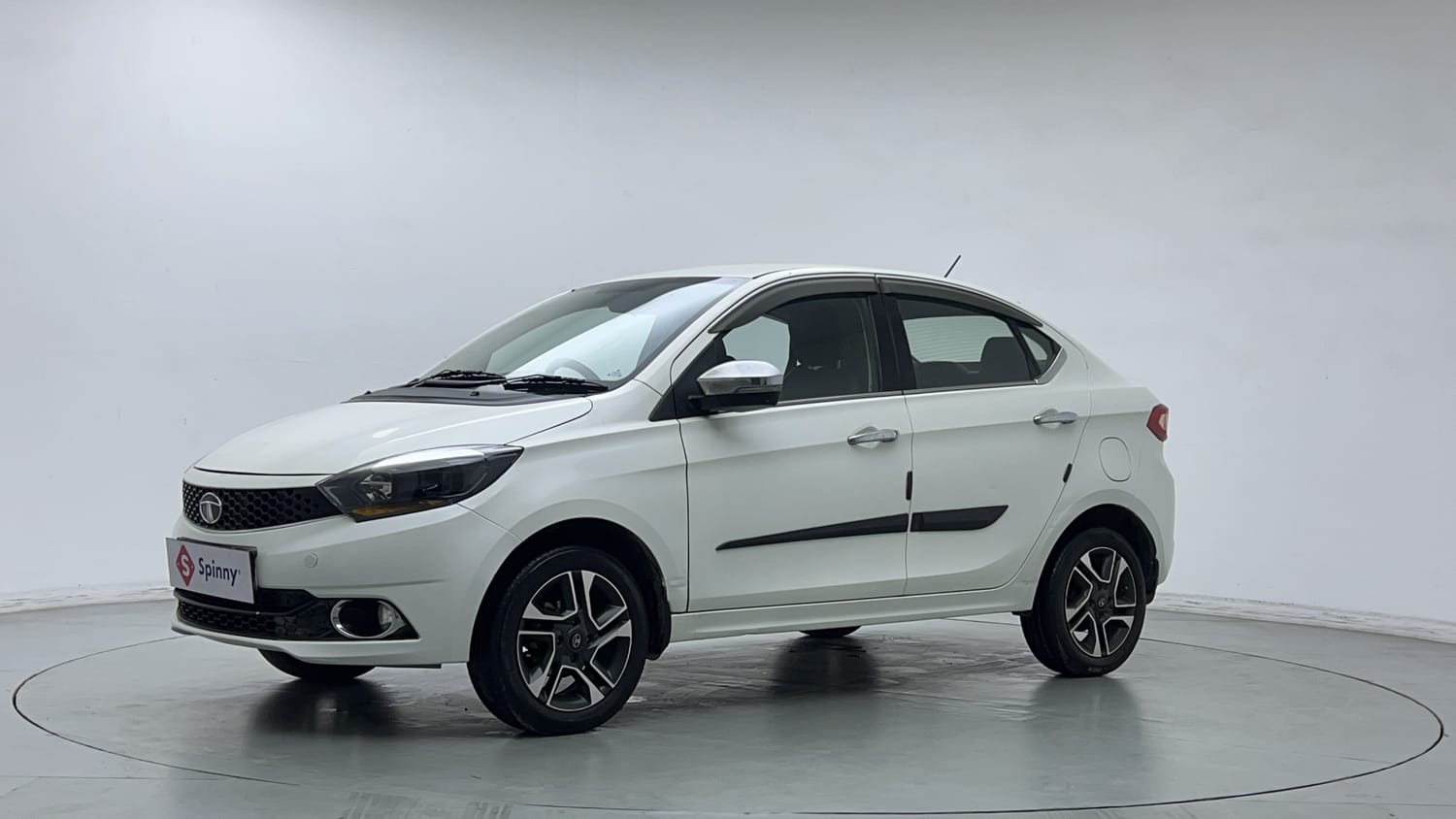 2018 Tata Tigor Revotron XZA
