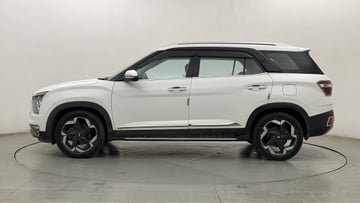 Used 2022 Hyundai Alcazar Platinum (O) 7 Seater 2.0 Petrol AT Petrol Automatic Image