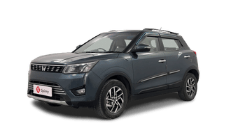 Used 2023 Mahindra XUV 300 W8 (O) 1.2 Petrol AMT Petrol Automatic Image