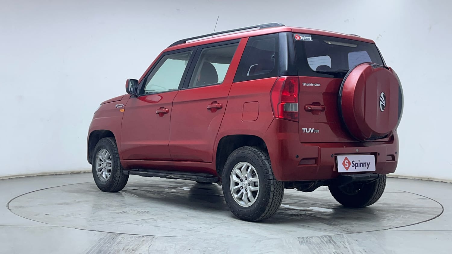 2016 Mahindra TUV300 - 3