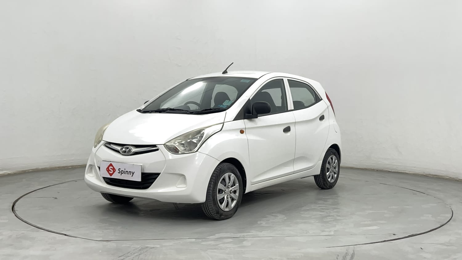 2013 Hyundai Eon Magna +