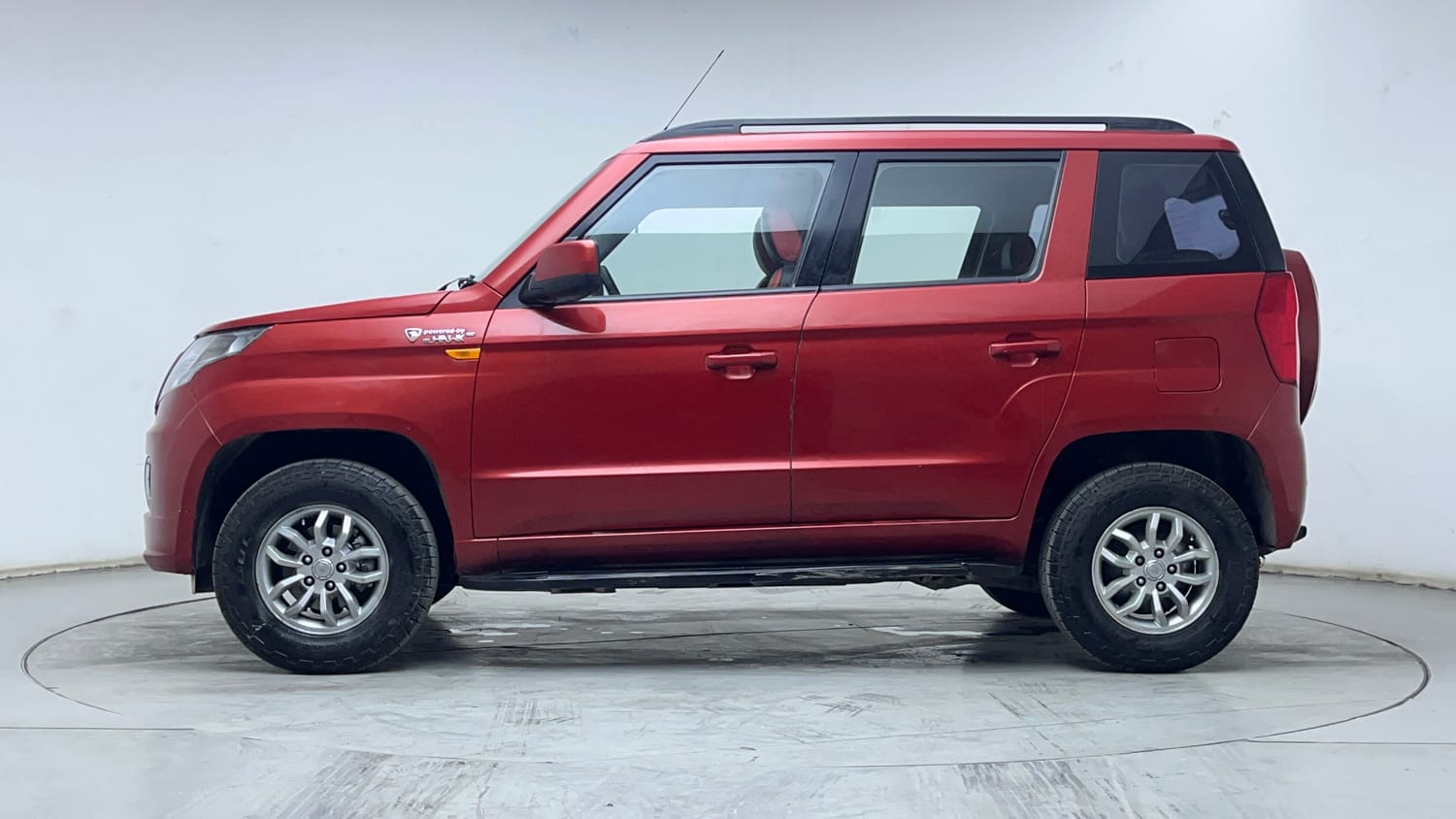 2016 Mahindra TUV300 - 2