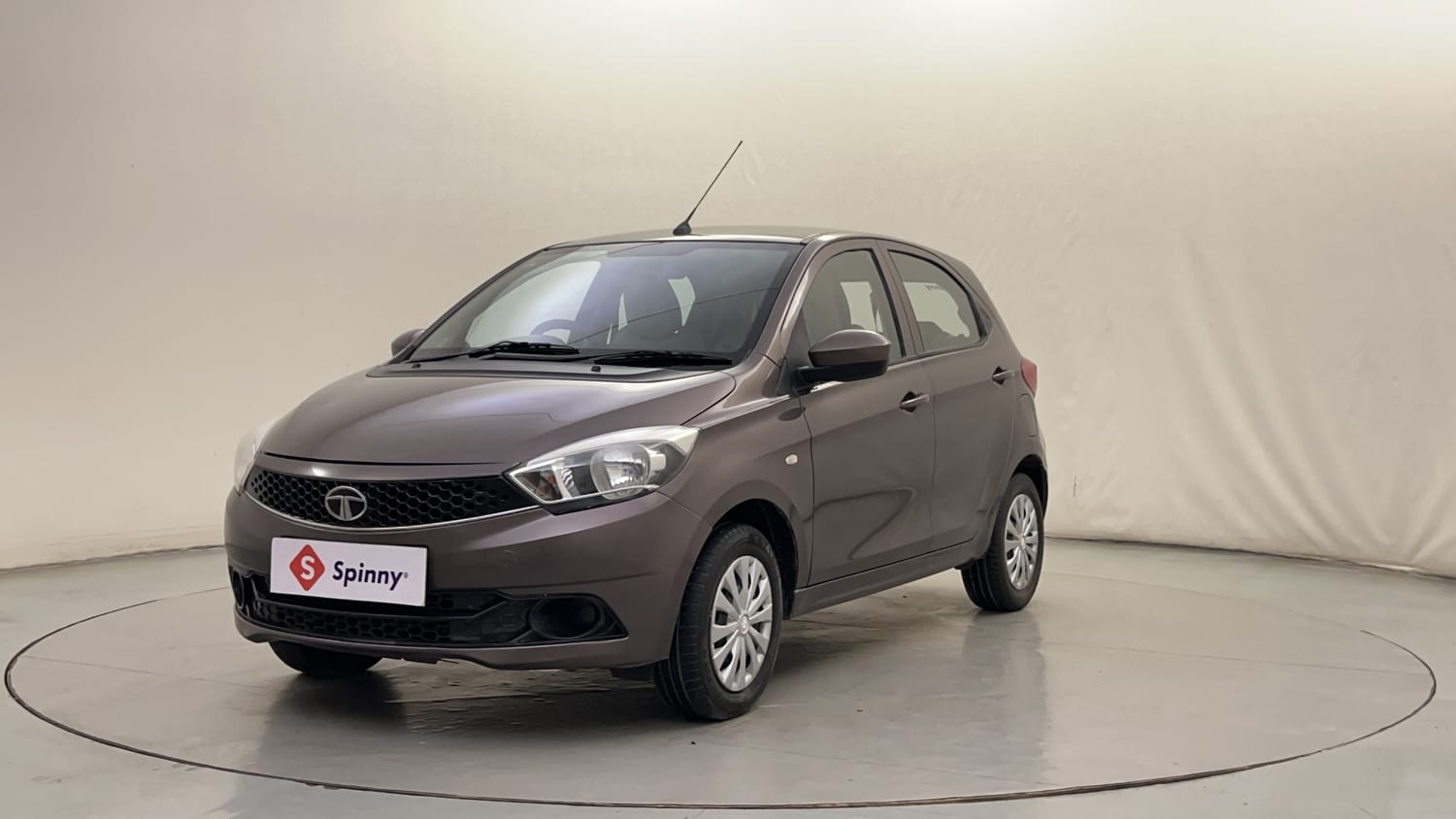 2017 Tata Tiago Revotorq XT (O)