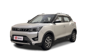 Used 2022 Mahindra XUV 300 W8 (O) 1.2 Petrol Petrol Manual Image