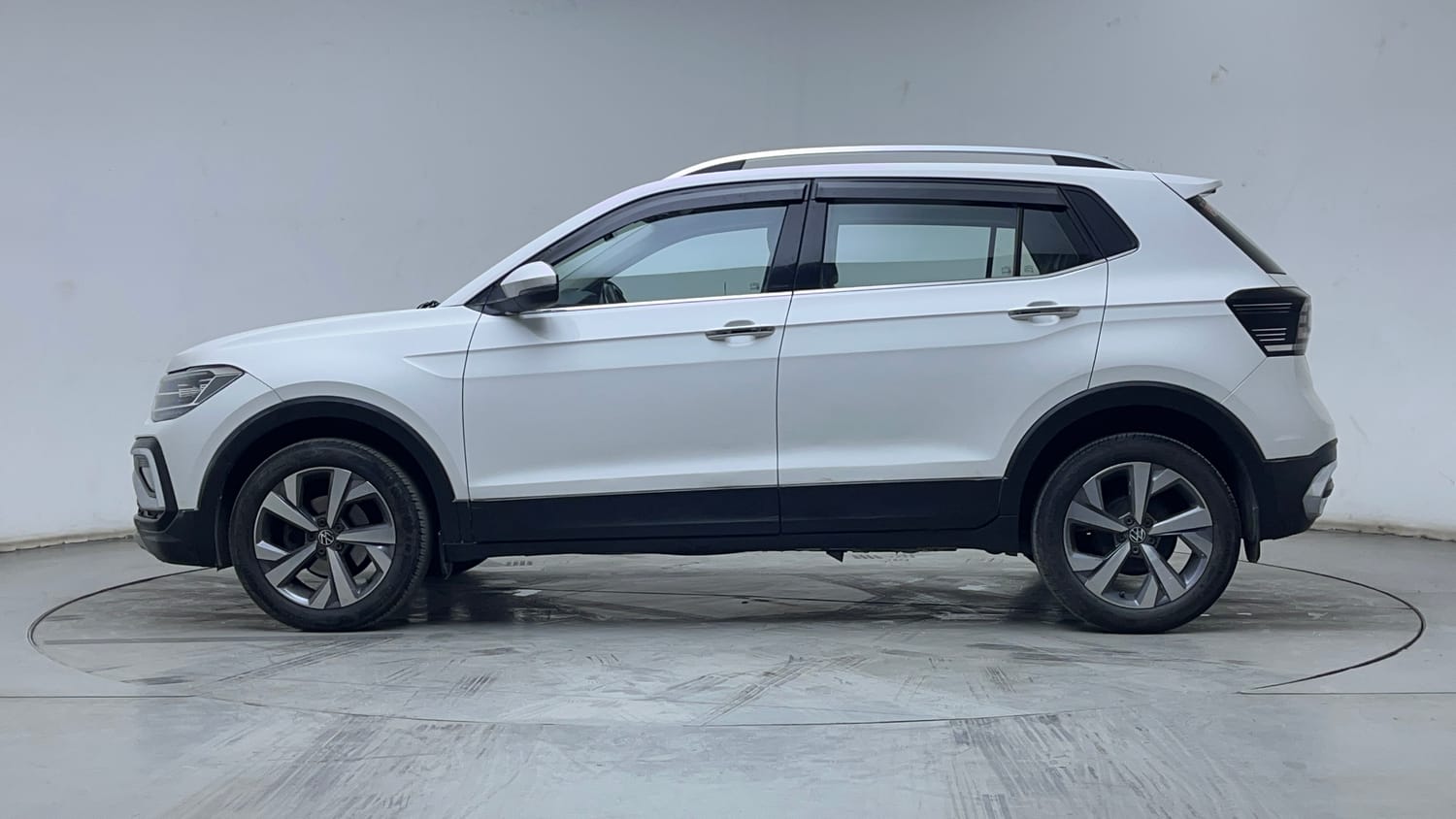 2022 Volkswagen Taigun - 2