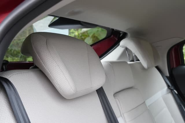 New Citroen Basalt engine ENGINE RIGHT SIDE HINGE & APRON VIEW