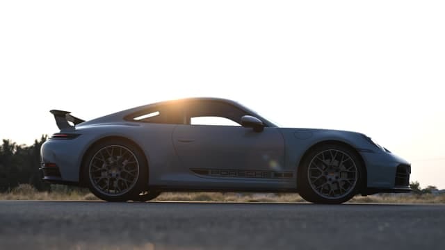 New Porsche 911 exterior FRONT VIEW