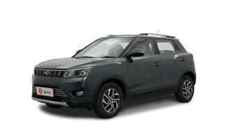 Used 2022 Mahindra XUV 300 W8 (O) 1.2 Petrol AMT Petrol Automatic Image