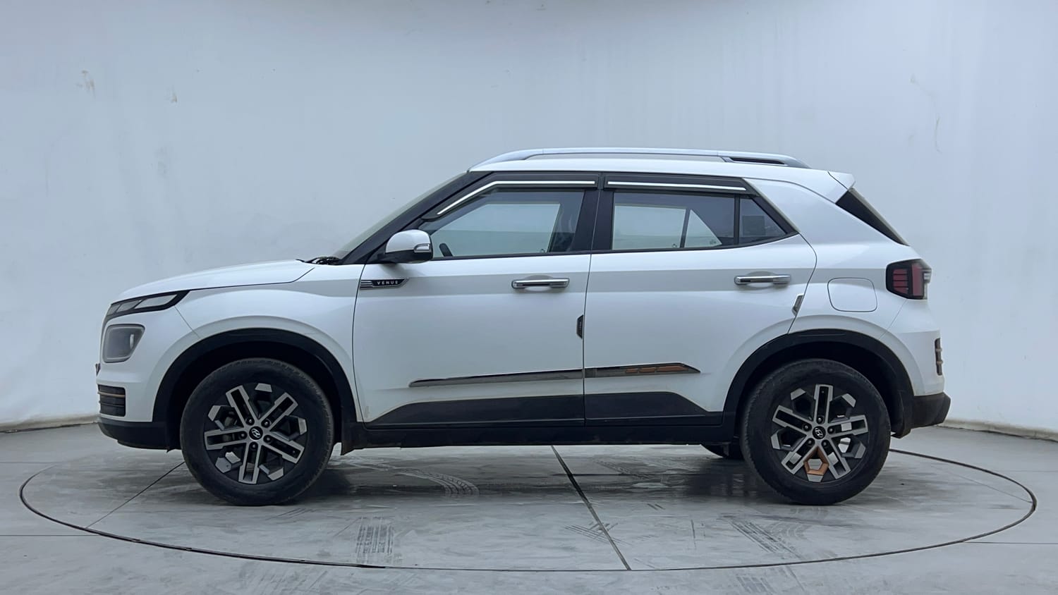 2023 Hyundai Venue - 2