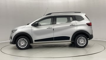 Used 2023 Renault Triber RXZ Petrol Manual Image