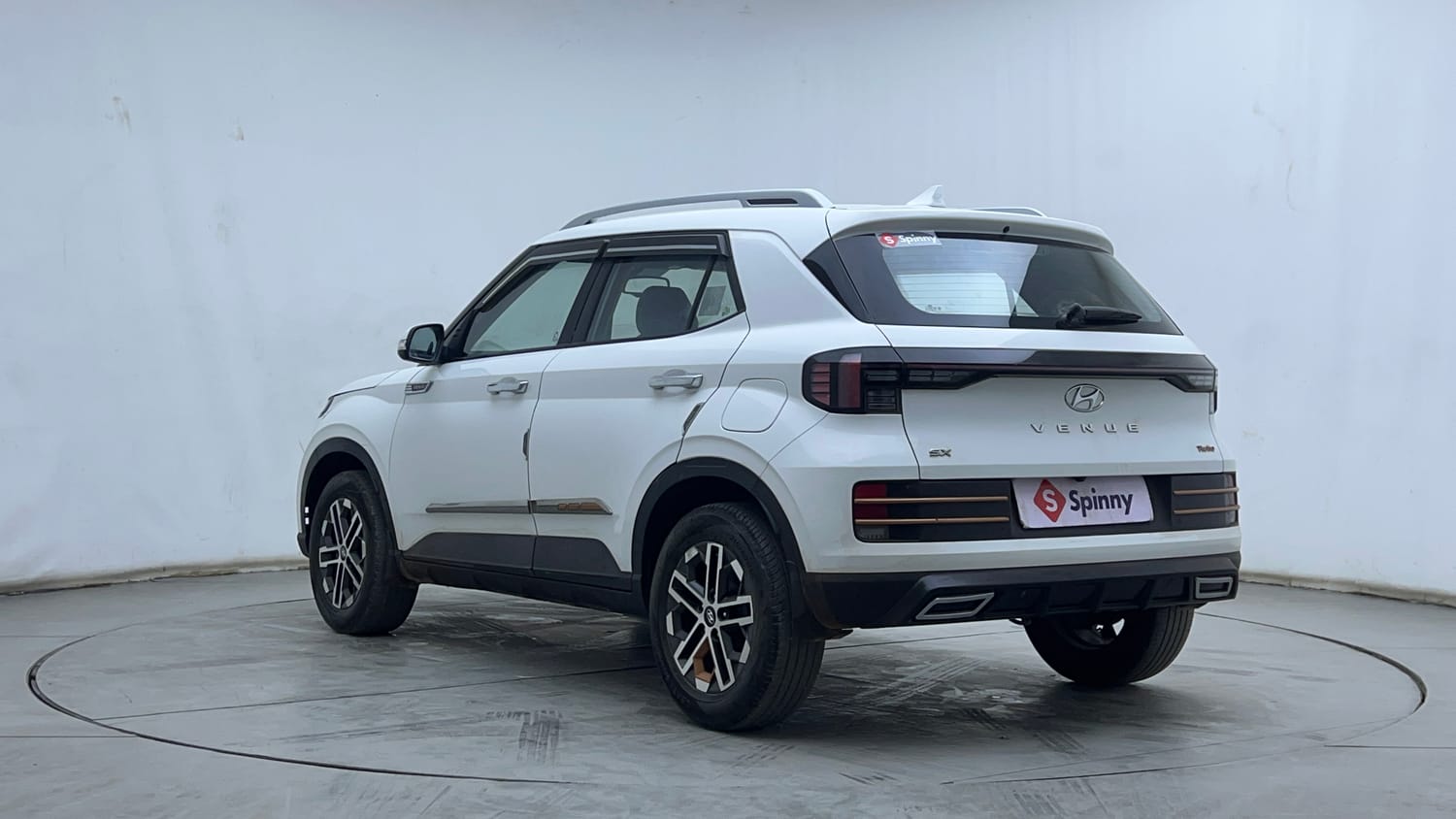 2023 Hyundai Venue - 3
