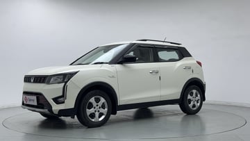 Used 2023 Mahindra XUV 300 W6 1.2 Petrol Petrol Manual Image
