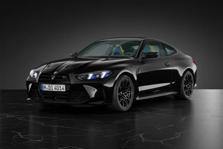 New BMW M4 Black Sapphire Metallic
