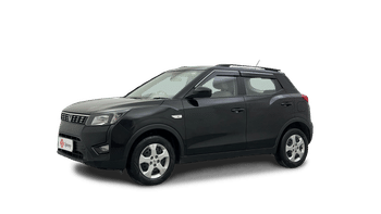 Used 2024 Mahindra XUV 300 W6 1.5 Diesel Diesel Manual Image