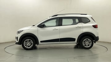 Used 2022 Renault Triber RXT Petrol Manual Image