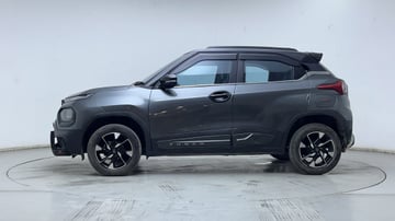 Used 2024 Tata Punch Creative Dual Tone AMT Sunroof Petrol Automatic Image