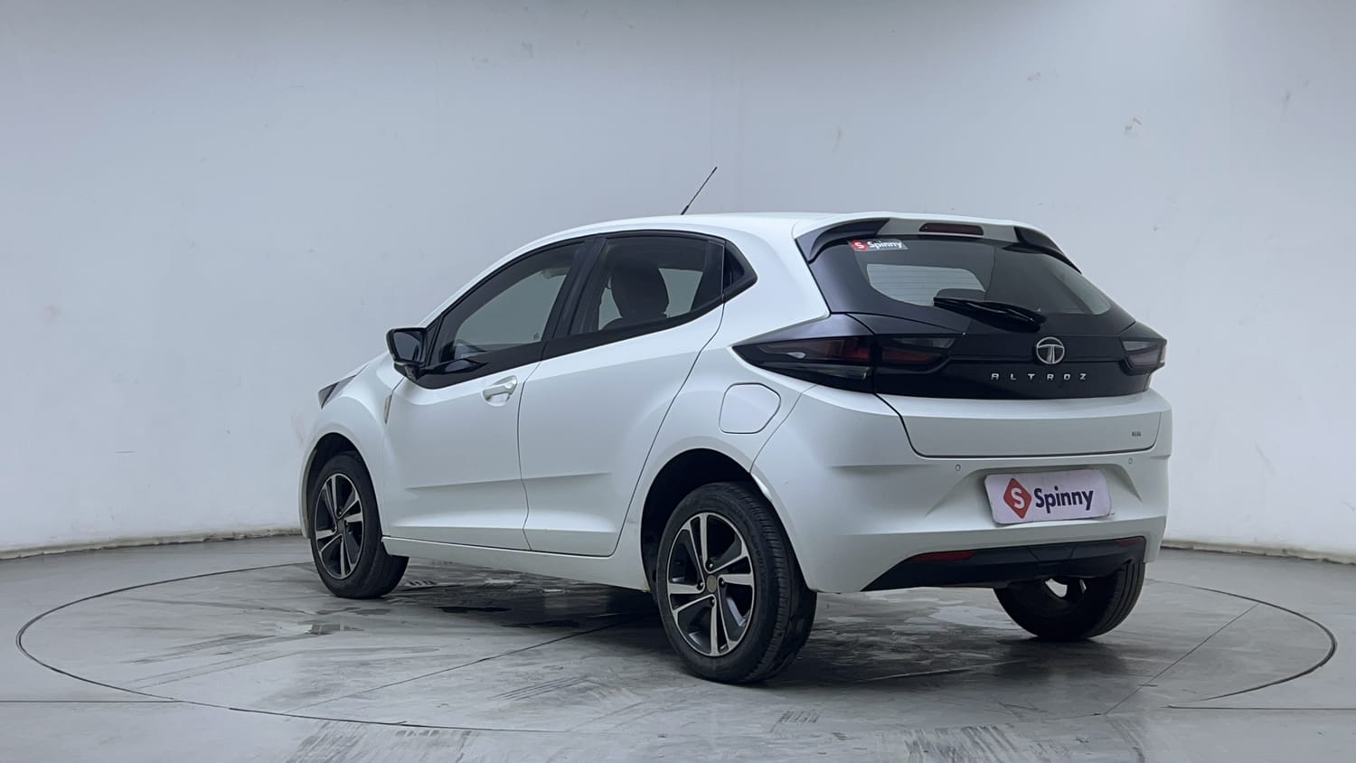 2022 Tata Altroz - 3