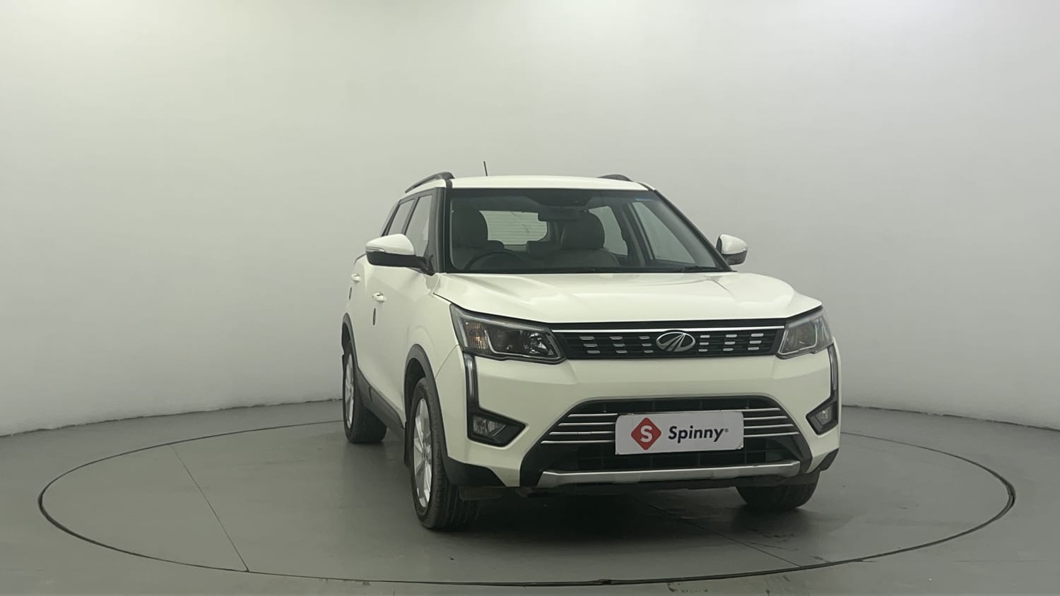 2021 Mahindra XUV 300 W8 1.2 Petrol