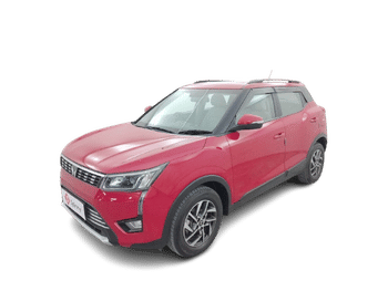 Used 2023 Mahindra XUV 300 W8 (O) 1.2 Petrol AMT Petrol Automatic Image